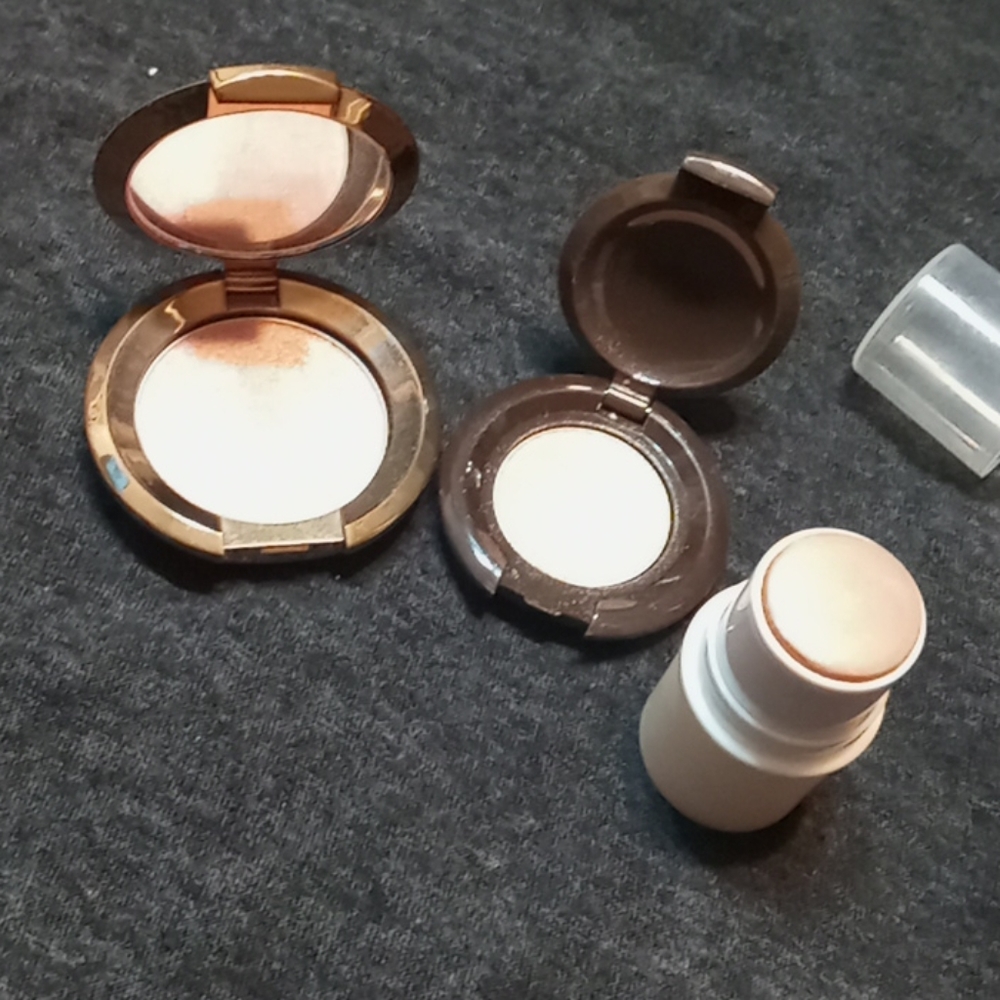 Becca and milk highlights
